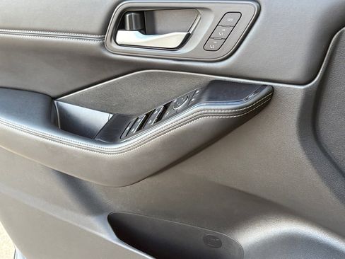 Certified 2023 Nissan Rogue SL w/ SL Premium Package image 26