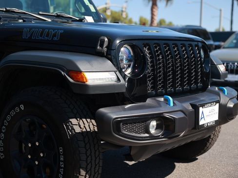 Used 2023 Jeep Wrangler Unlimited AWD/4WD image 7