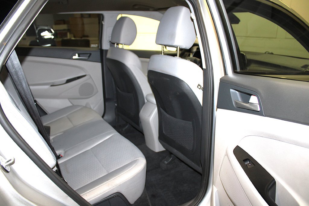 Used 2020 Hyundai Tucson SE AWD/4WD image 32