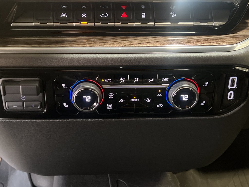 Used 2024 Chevrolet Silverado 1500 RST AWD/4WD image 34