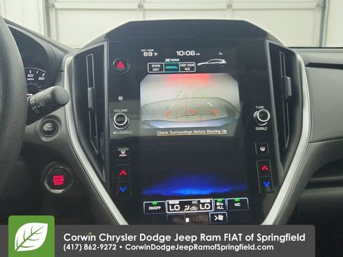 Used 2025 Subaru Crosstrek 2.5i Premium AWD/4WD image 24