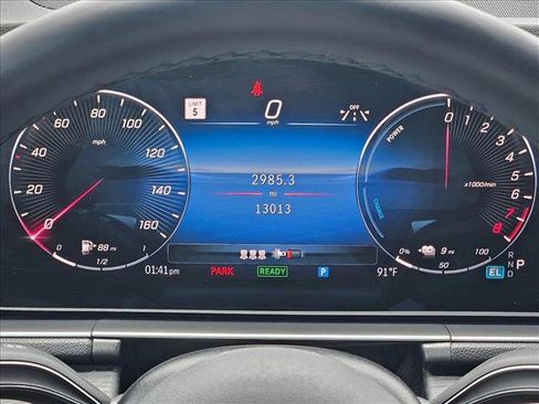 Used 2025 Mercedes-Benz GLE 450e 4MATIC image 11