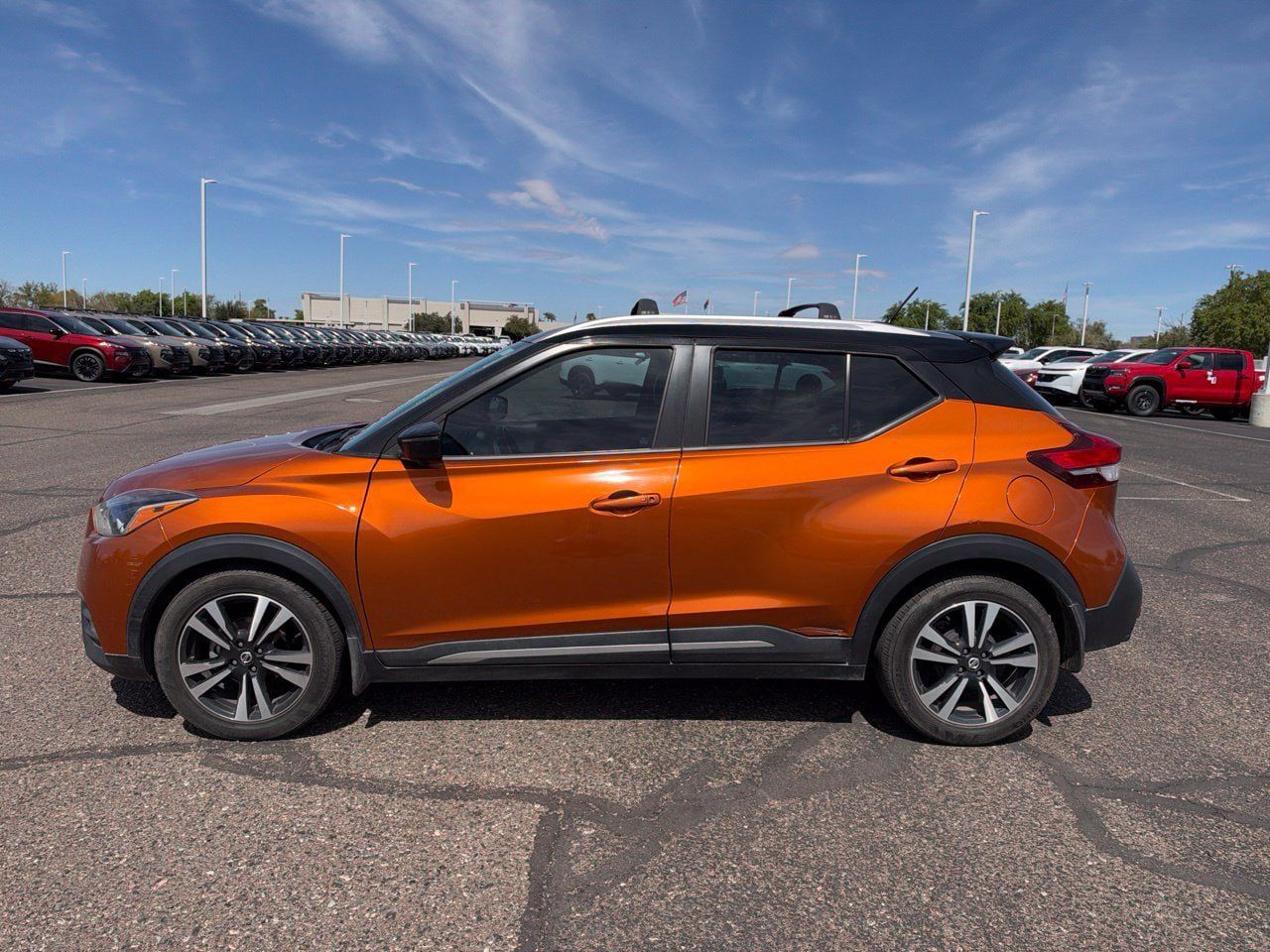Used 2019 Nissan Kicks SR w/ SR Premium Package FWD image 8