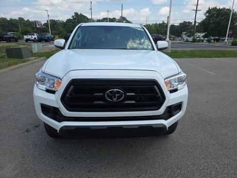 Used 2023 Toyota Tacoma SR AWD/4WD image 10