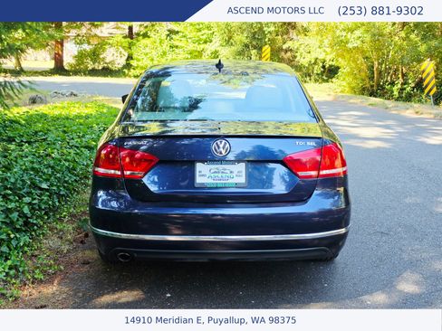 Used 2012 Volkswagen Passat TDI SEL Premium FWD image 4