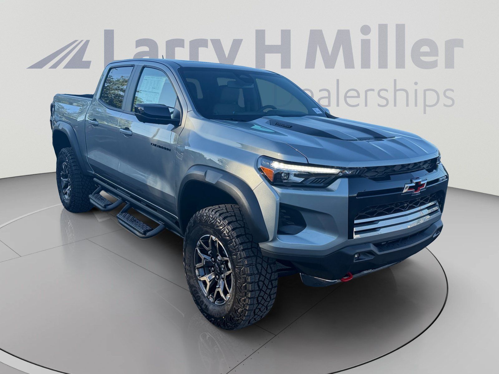 New 2026 Chevrolet Colorado ZR2 w/ Technology Package AWD/4WD image 7