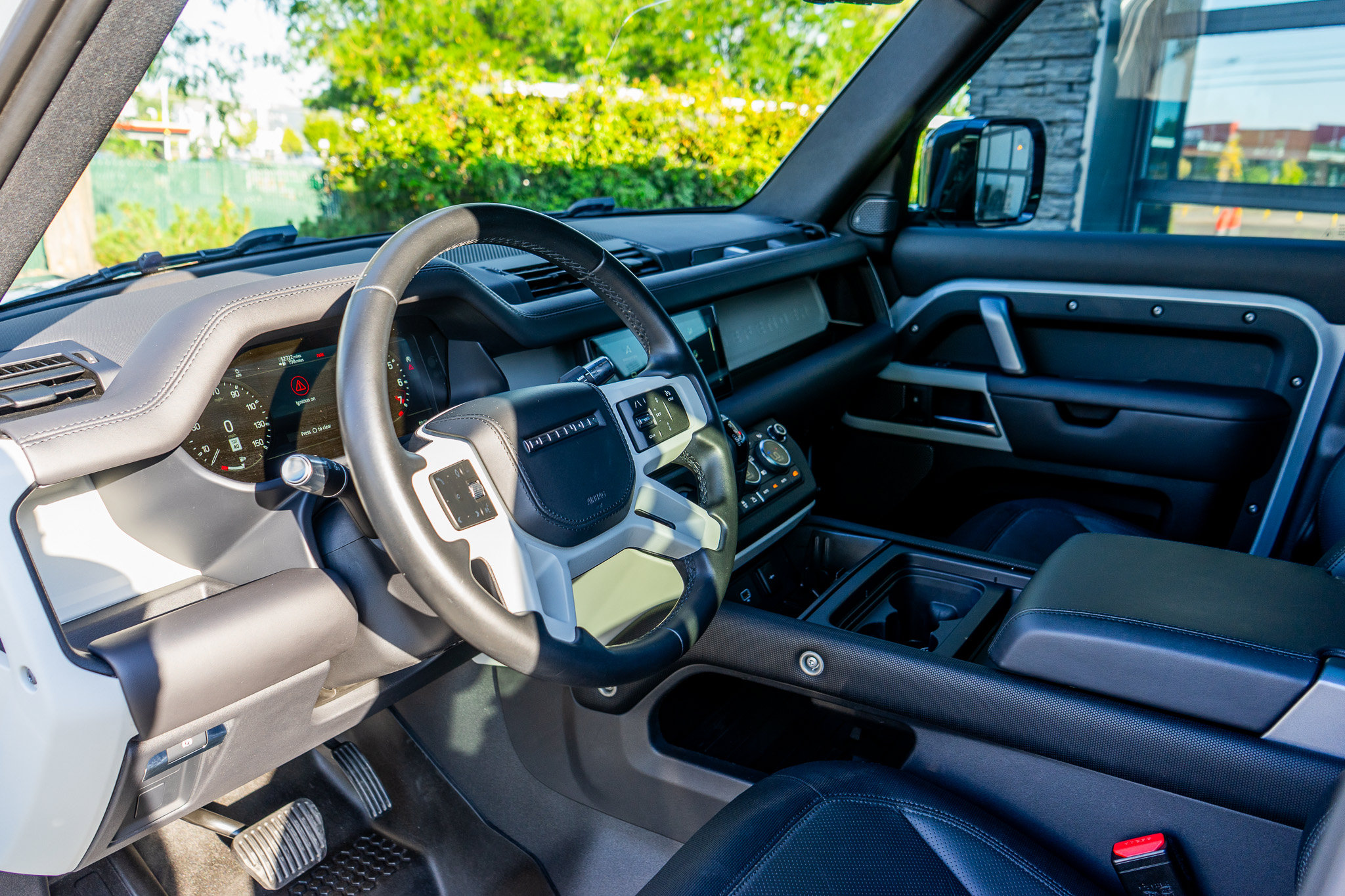 Used 2021 Land Rover Defender 110 X-Dynamic HSE AWD/4WD image 6