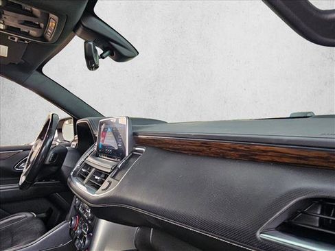 Used 2021 Chevrolet Suburban Premier w/ Premium Package image 22