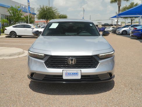 Used 2025 Honda Accord Sport image 2