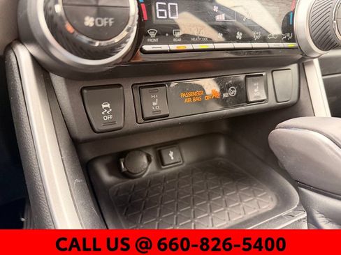 Used 2022 Toyota RAV4 XLE Premium AWD/4WD image 23