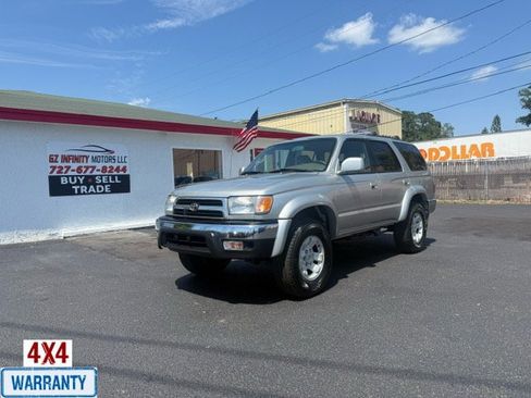 Used 2000 Toyota 4Runner SR5 AWD/4WD image 1