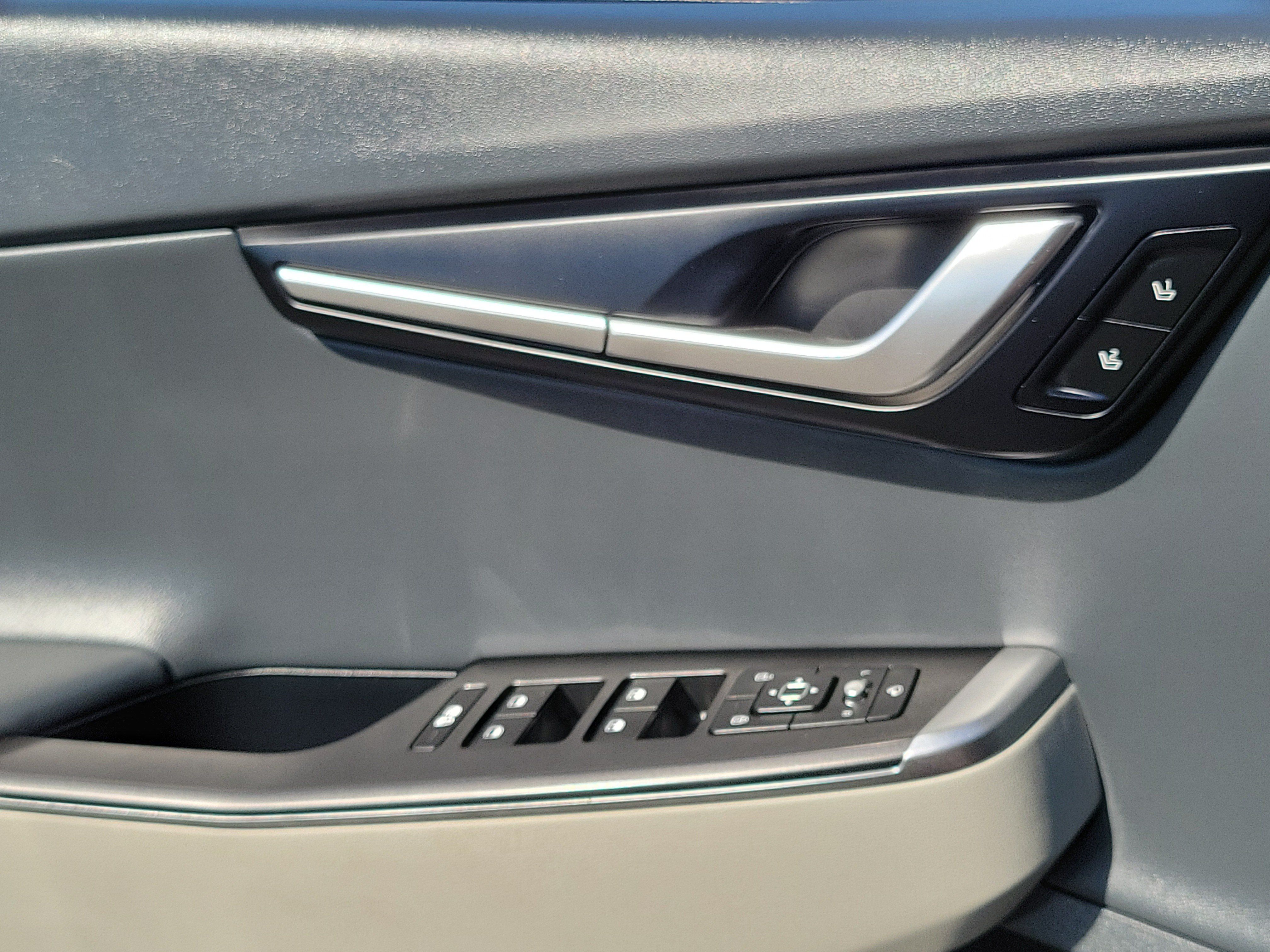Used 2024 Kia EV6 Wind w/ Wind Technology Package RWD image 18