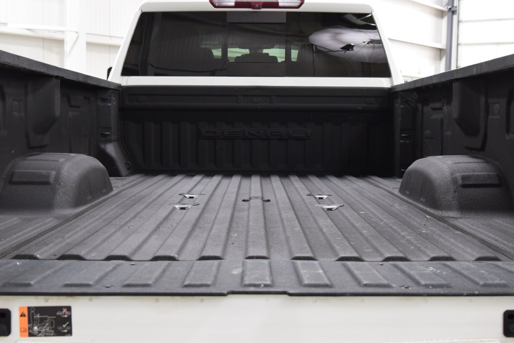 Used 2023 GMC Sierra 3500 Denali AWD/4WD image 18
