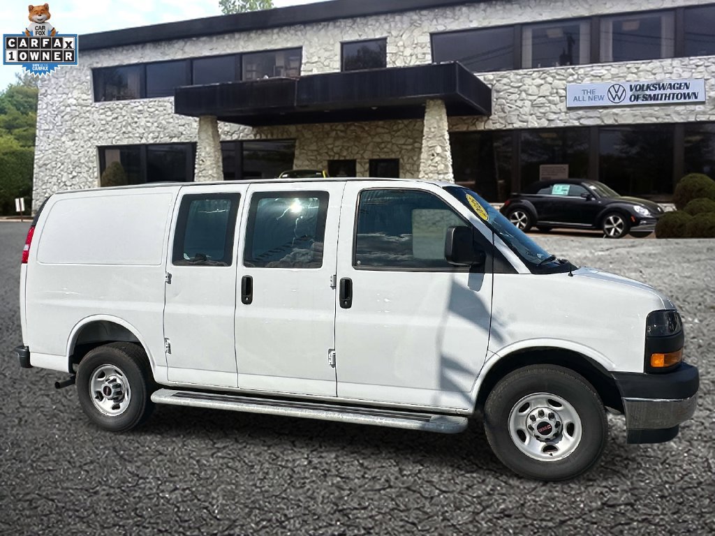 Used 2025 GMC Savana 2500 w/ Driver Convenience Package RWD image 4