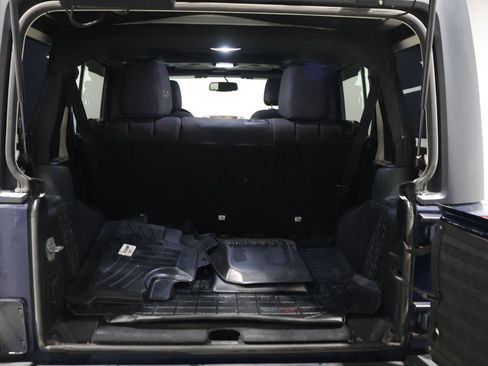 Used 2013 Jeep Wrangler Unlimited Sport image 18