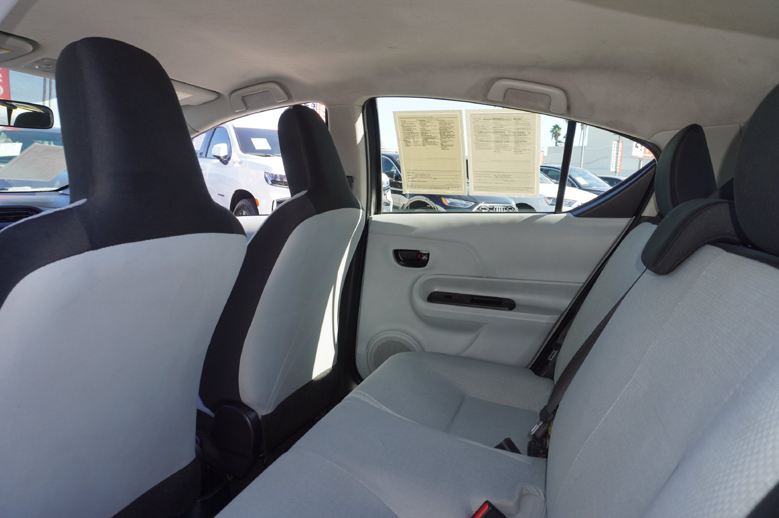 Used 2014 Toyota Prius C One FWD image 9