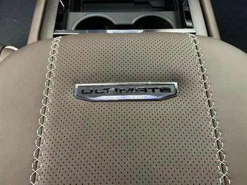 New 2026 GMC Yukon Denali Ultimate w/ LPO, Floor Liner Package AWD/4WD image 18
