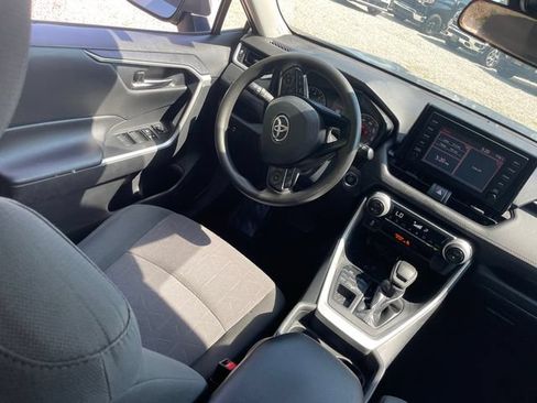 Used 2019 Toyota RAV4 XLE AWD/4WD image 23