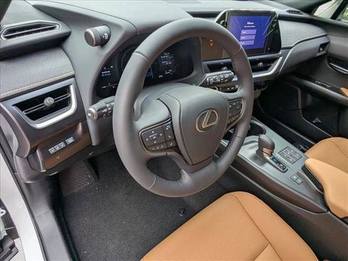 New 2026 Lexus UX 300h FWD image 3