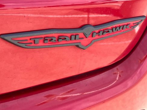 Used 2023 Jeep Compass Trailhawk image 13