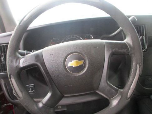 Used 2011 Chevrolet Express 1500 RWD image 11