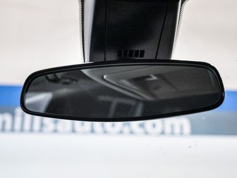 Certified 2023 GMC Acadia SLE w/ Driver Convenience Package image 35