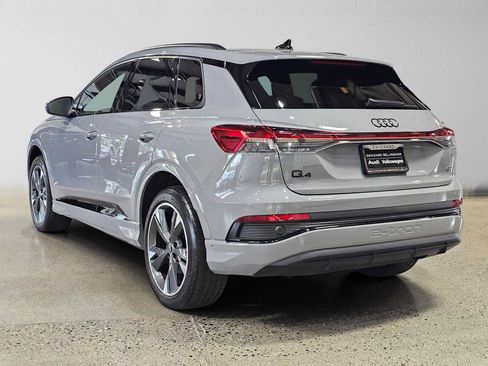 Used 2023 Audi Q4 e-tron Premium Plus w/ Premium Plus AWD/4WD image 5