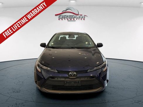 Used 2023 Toyota Corolla LE FWD image 3