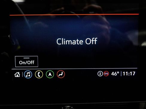 Used 2023 Chevrolet Corvette Stingray w/ Z51 Performance Package image 31