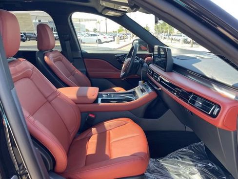 New 2026 Lincoln Aviator Reserve w/ Jet Appearance Package AWD/4WD image 28