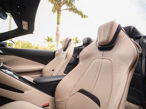 Certified 2024 Ferrari Roma Spider image 38