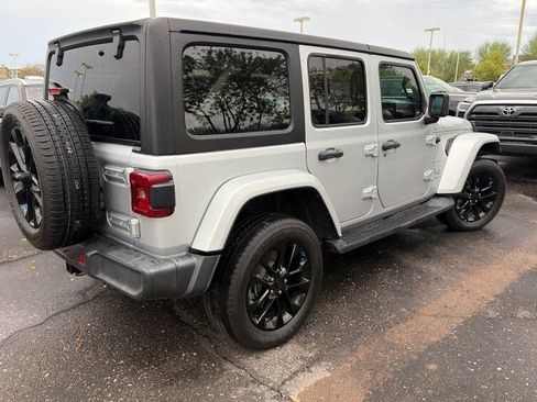 Used 2023 Jeep Wrangler Unlimited Sahara AWD/4WD image 2