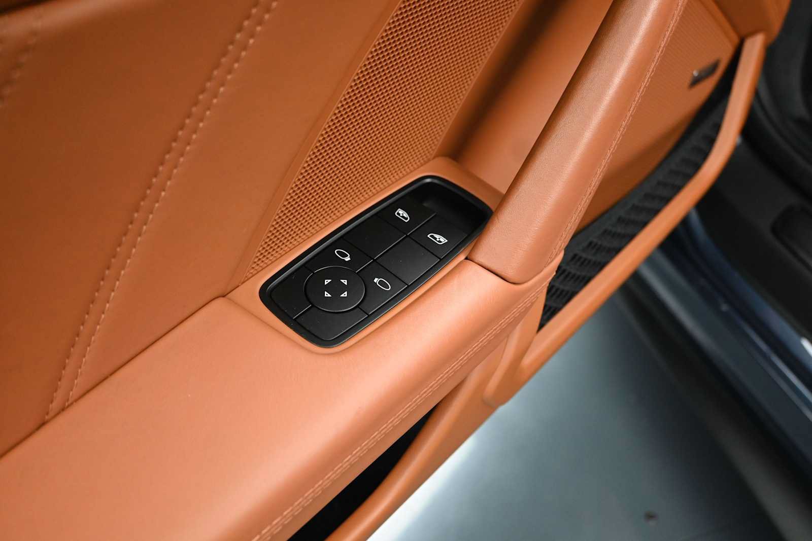 Certified 2024 Porsche 911 GT3 RS RWD image 7