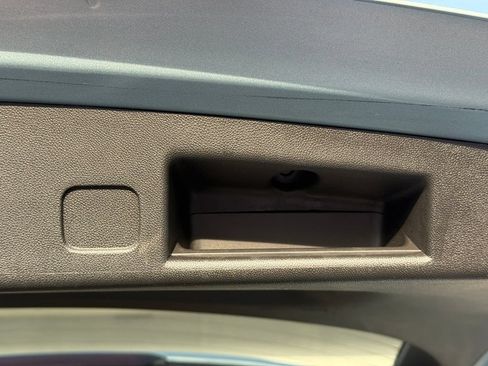 Used 2022 Chevrolet Equinox LT FWD image 13