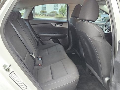 Used 2021 Kia Forte LXS image 14