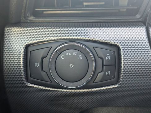 Used 2019 Ford Mustang GT image 13