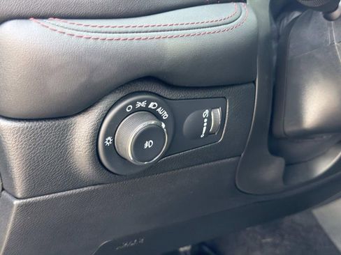 Used 2022 Dodge Durango R/T RWD image 28