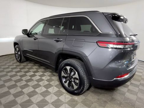 Used 2024 Jeep Grand Cherokee Limited 4xe w/ Trailer Tow Package AWD/4WD image 9