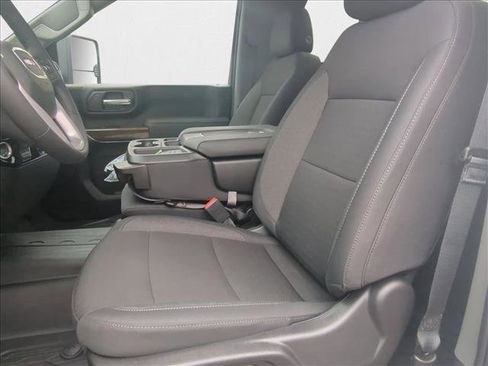 New 2025 GMC Sierra 2500 SLE w/ Max Trailering Package image 4