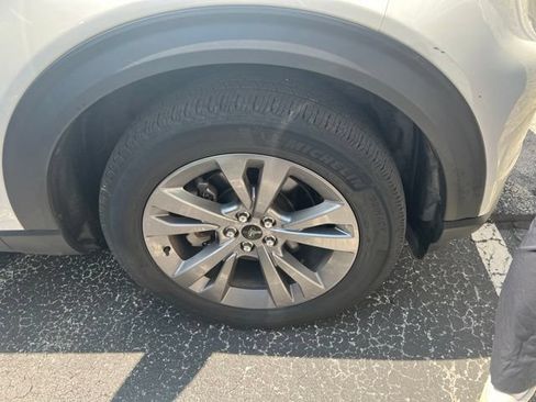 Used 2023 Ford Explorer XLT w/ Equipment Group 202A AWD/4WD image 15
