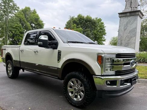 Used 2017 Ford F250 King Ranch w/ King Ranch Ultimate Package AWD/4WD image 3