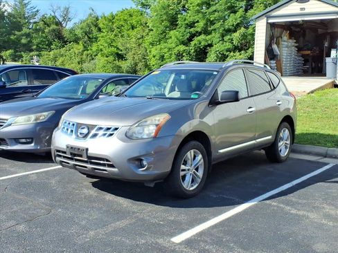 Used 2015 Nissan Rogue S w/ Convenience Package AWD/4WD image 2