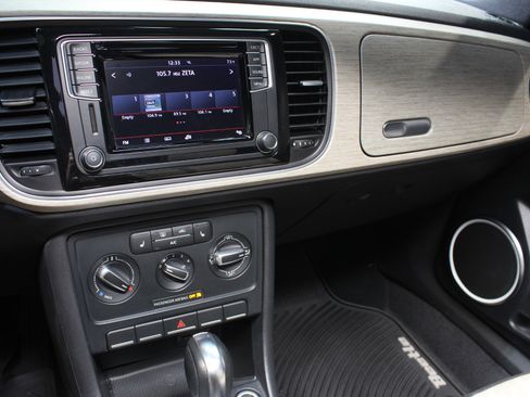 Used 2018 Volkswagen Beetle 2.0T S image 49