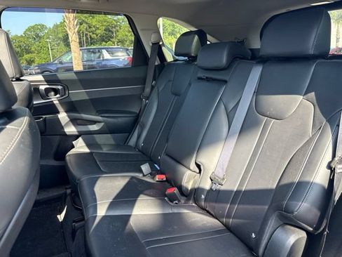 Used 2024 Kia Sorento S w/ Panoramic Sunroof Package FWD image 12