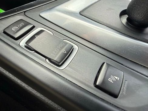 Used 2018 BMW 330e image 28