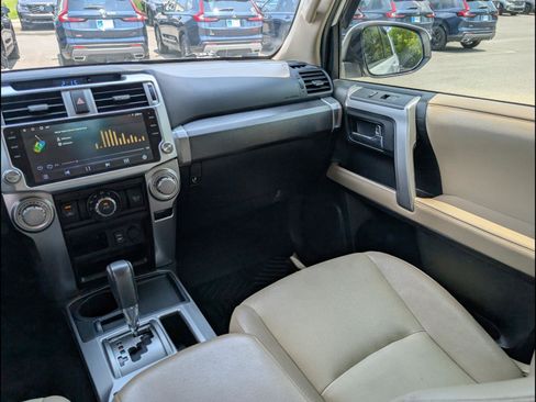Used 2014 Toyota 4Runner SR5 Premium RWD image 8