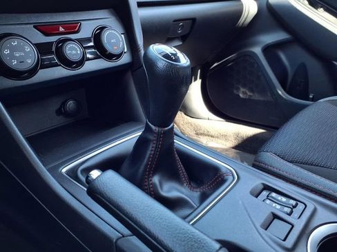 Used 2019 Subaru Impreza 2.0i Sport image 21