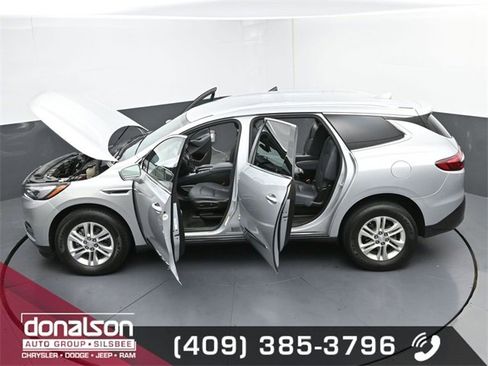 Used 2019 Buick Enclave Essence image 29