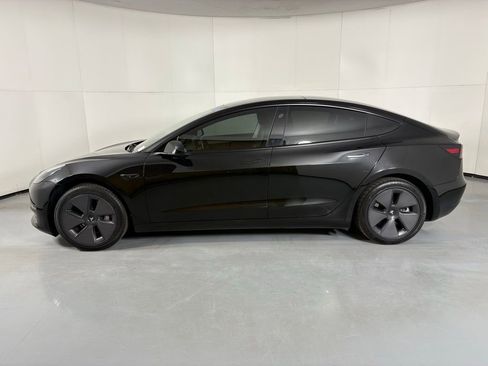Used 2023 Tesla Model 3 Standard Range RWD image 6