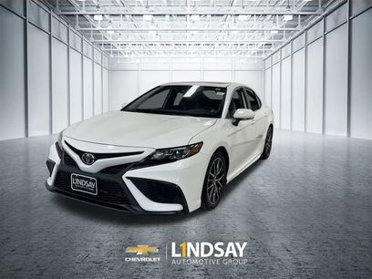 Used 2023 Toyota Camry SE w/ Cold Weather Package